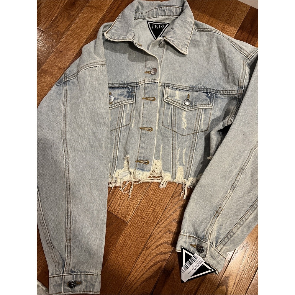 Trio Urban Women's Mona Lisa Heart Cropped Denim Jacket Blue S/M NWTs